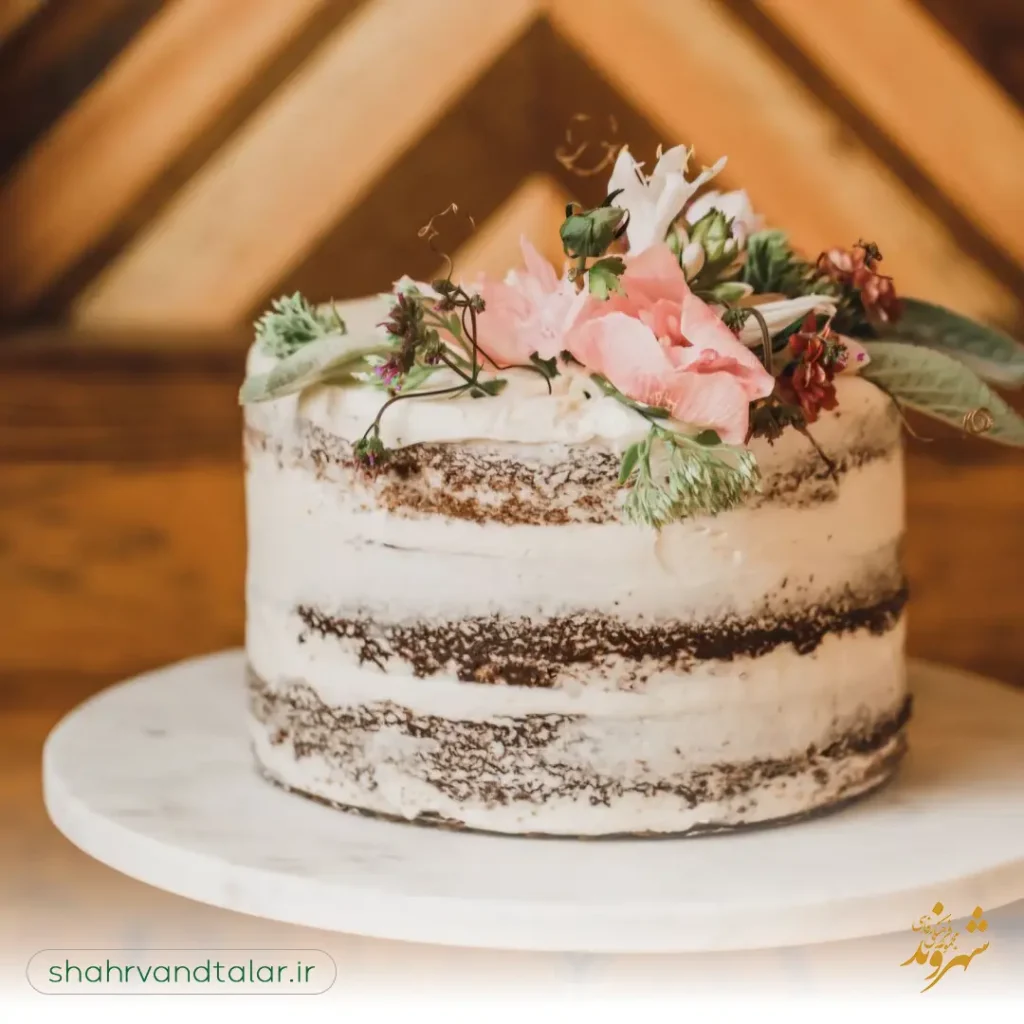 تزئین کیک نیمه برهنه 