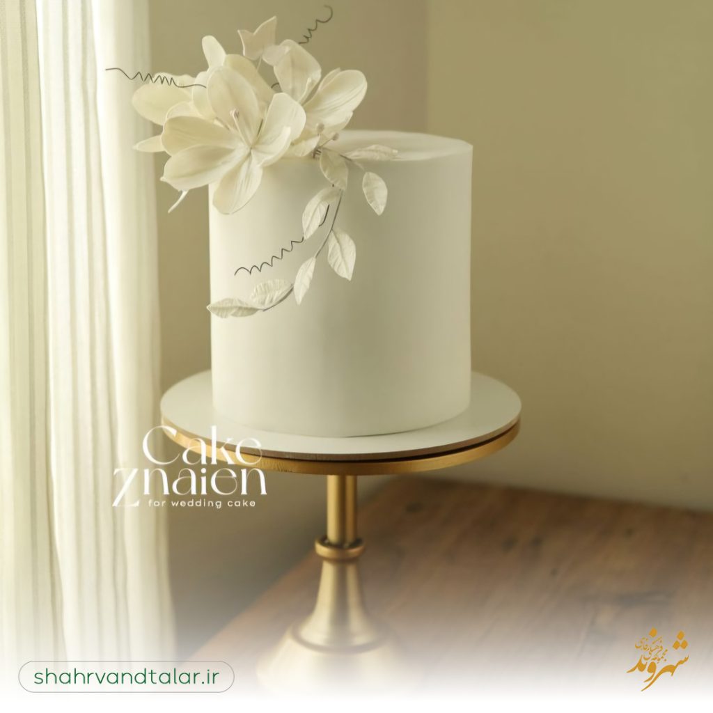 یک از انواع کیک عقدوعروسی ساده و مینیمال