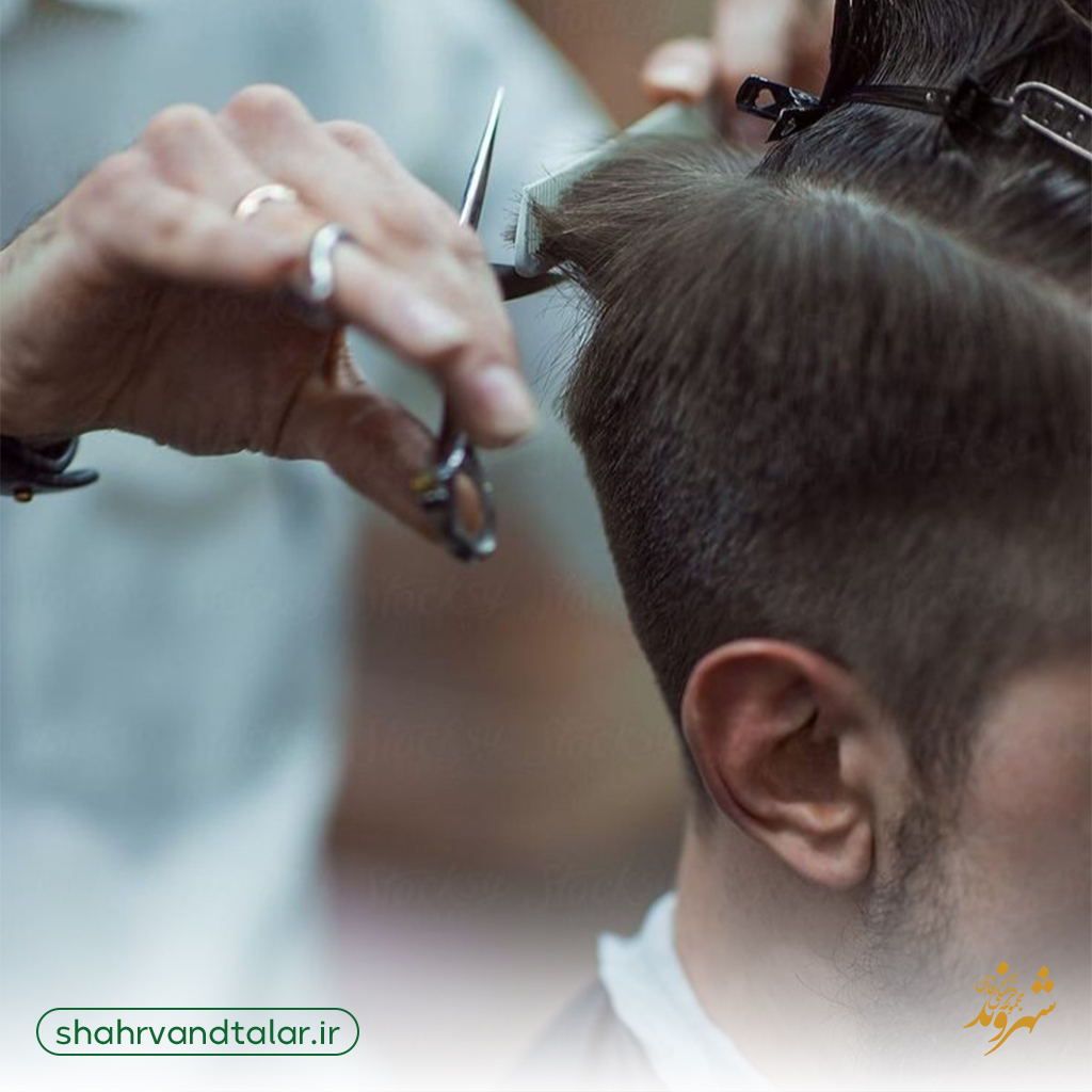 اصلاح مو در آرایشگاه مردانه