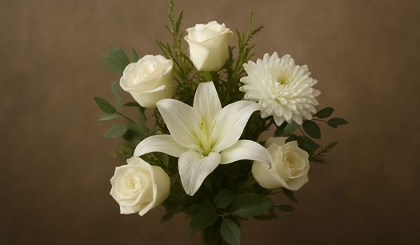 چه-گلی-برای-مراسم-ترحیم-مناسب-است